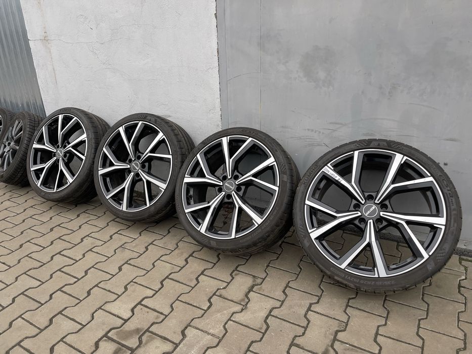Диски Tesla 5/114.3 R20 8J ET35 + 235/35R20 літо KUMHO