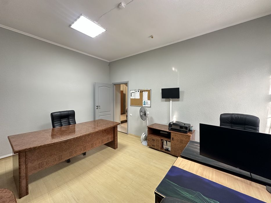 Без %! Оренда офісу з меблями в центрі, вул. Костельна (70 кв.м.)