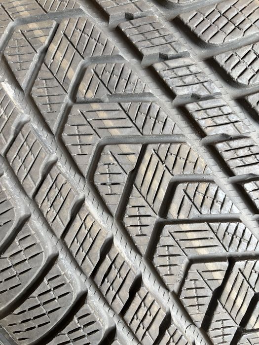 275/50/20 Pirelli Scorpion Winter 85-90% залишку