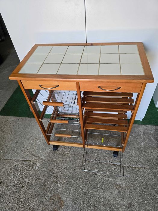 Carrinho auxiliar de cozinha