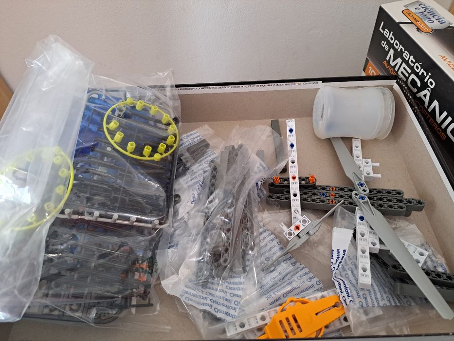 Jogo lego construcao aviões