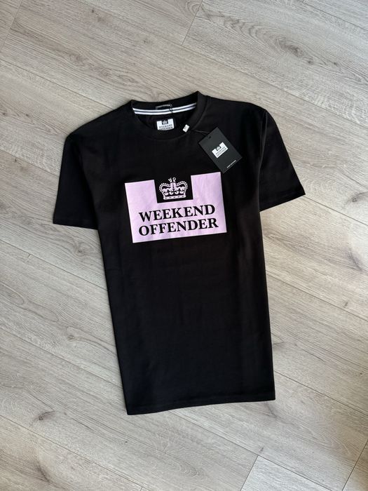 Футболка Weekend Offender