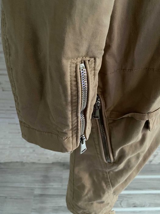 Speedway parka bezowa asymetryczna rękawy zip