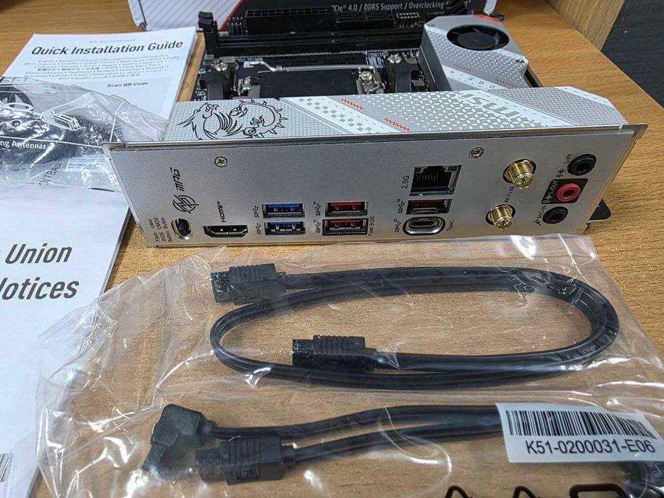 Материнська плата MSI  MPG B650i EDGE WIFI