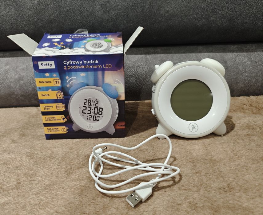 Budzik z podświetleniem LED