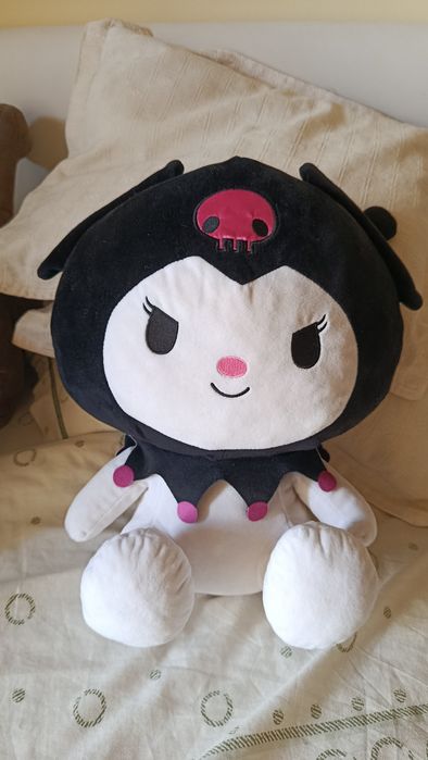 Peluche Kuromi Hello Kitty – 35 cm