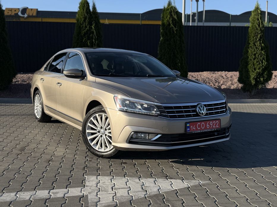 2016 Volkswagen Passat SE