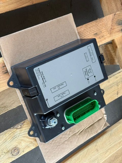 Isuzu Engine Control Module (ECM/ECU)4LE1 T3 module sterownik silnika