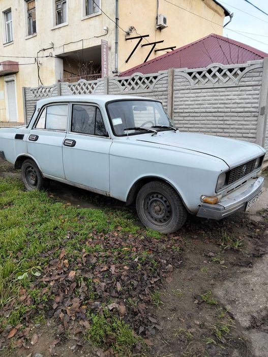 Автомобиль Москвич 2140