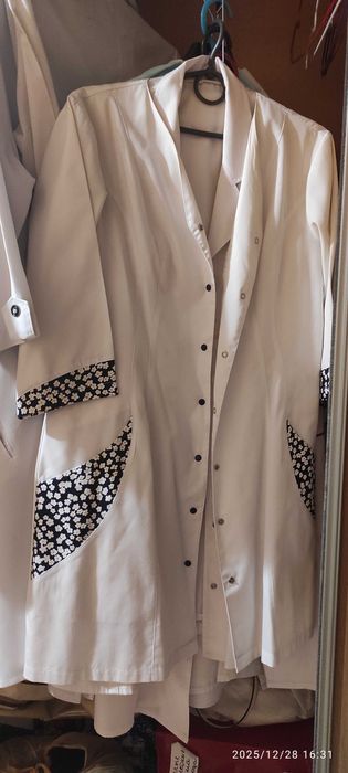 Медичні халати. Б/в