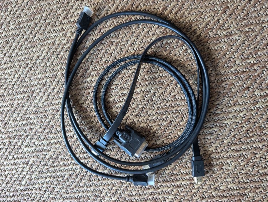 Cabos e adaptadores