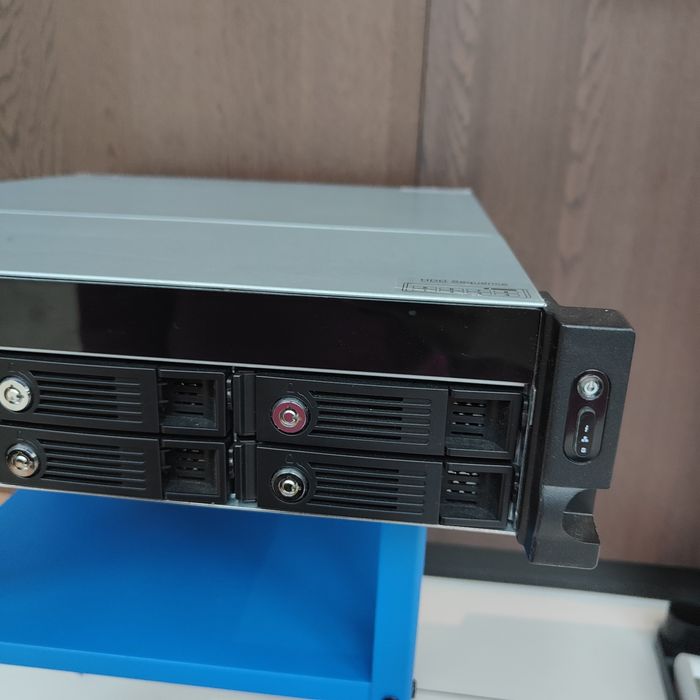 QNAP TS-853U rac 8 GB