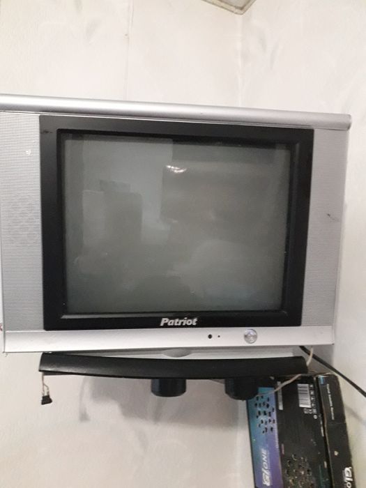 Телевизор б/у Patriot