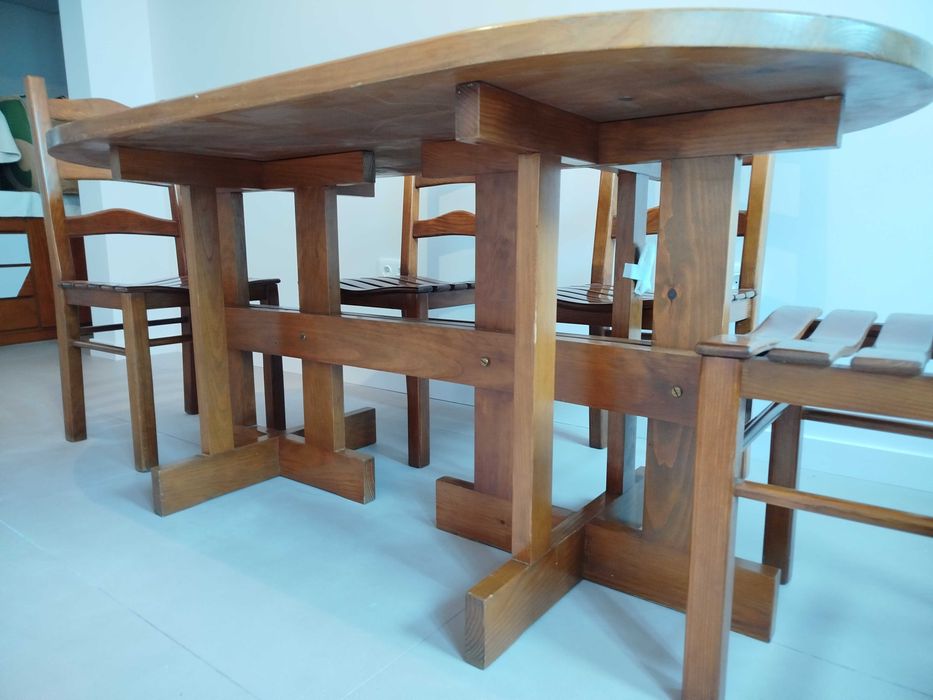 Conjunto mesa de jantar + 6 cadeiras