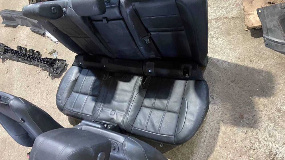 Салон сидіння взборі  Land Rover Range Rover Evoque (L551) 2019 -