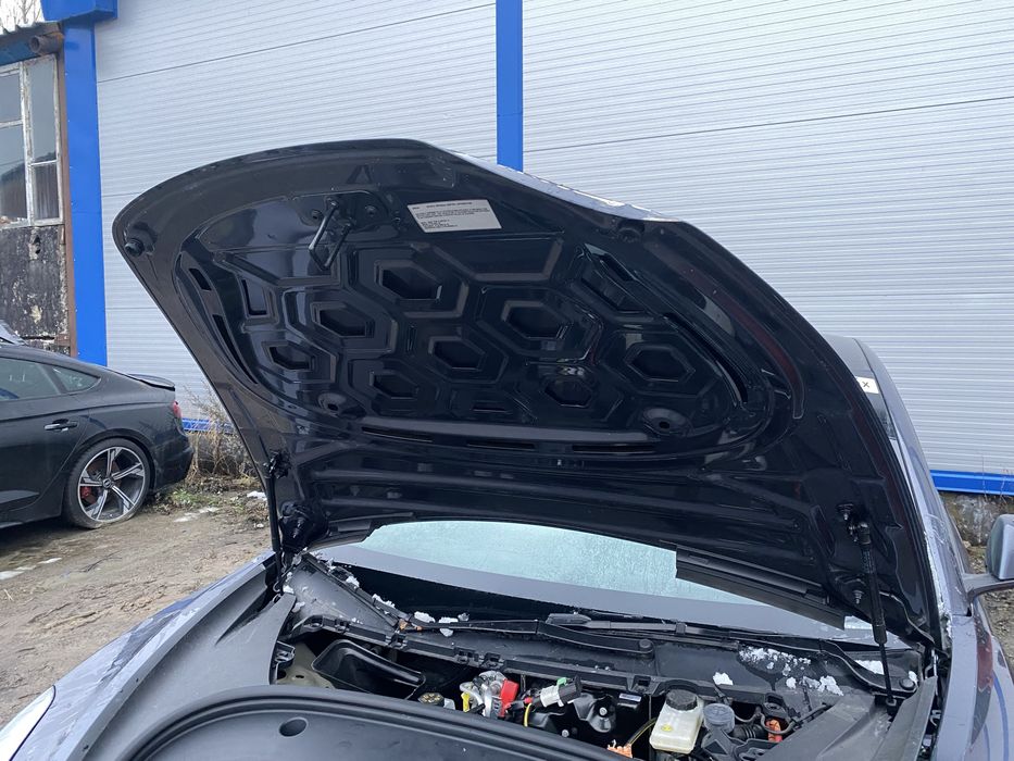 Капот Tesla Model 3 2023 Оригінал
