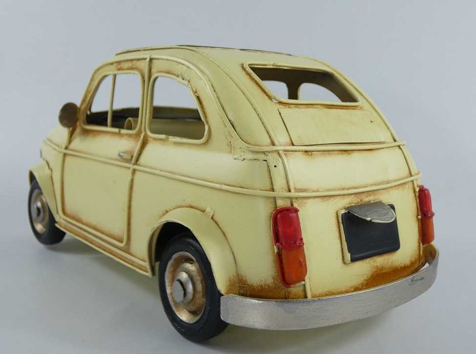 Metalowy kremowy model FIAT 500 pojazd AUTO