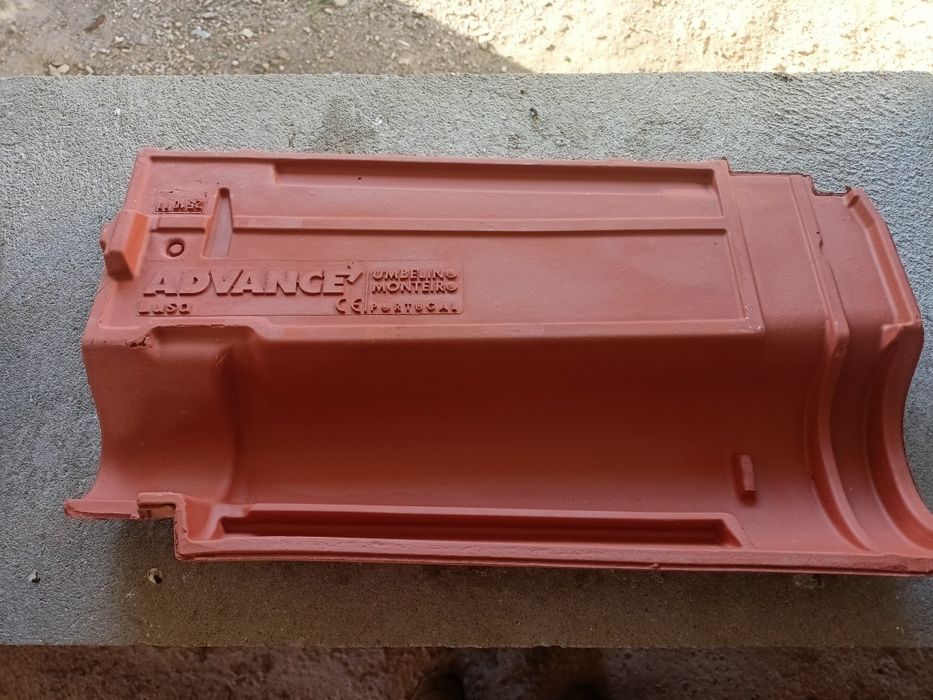 Telha lusa Advance Umbelino Monteiro