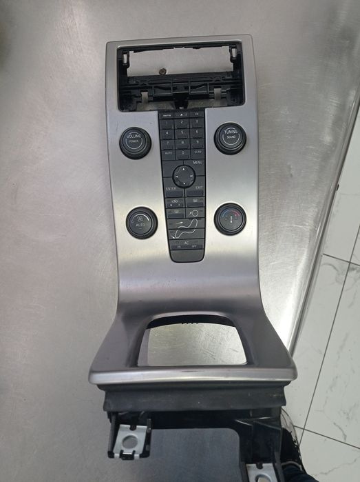 Панель управління клімат-контроль Volvo v 50 Запчастини