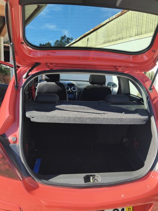 Opel Corsa 1.2 black e. Easy