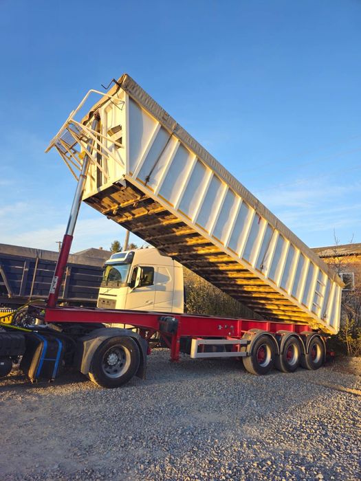 Напівпричіп самоскид