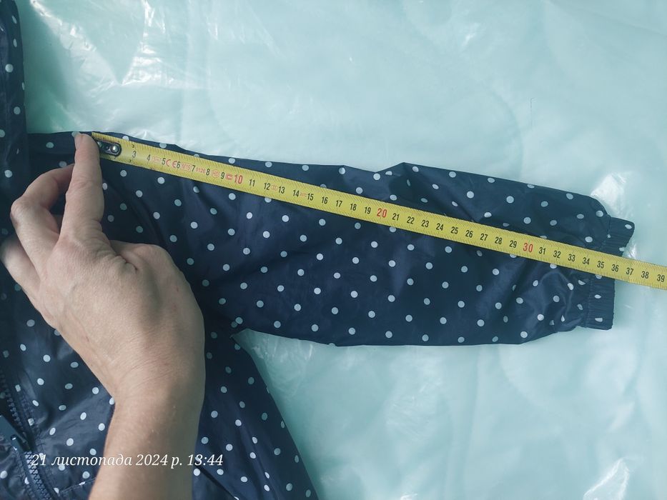 Вітровка old navy 4t