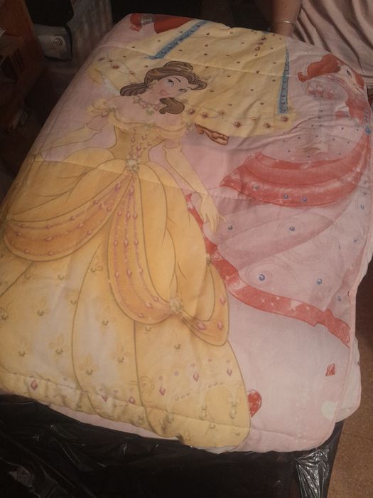 Colcha Acolchoada / Edredão Infantil - Princesas Disney