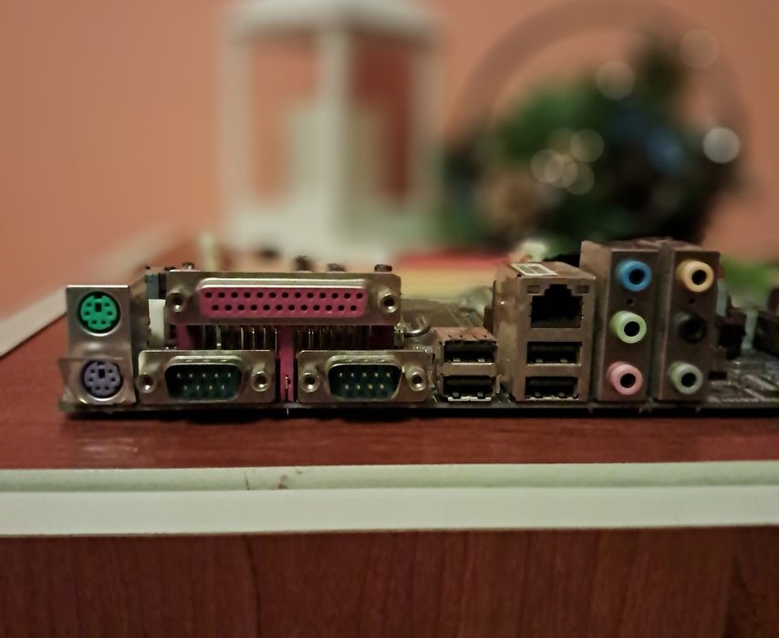 Płyta główna GIGABYTE GA-8I915P-D