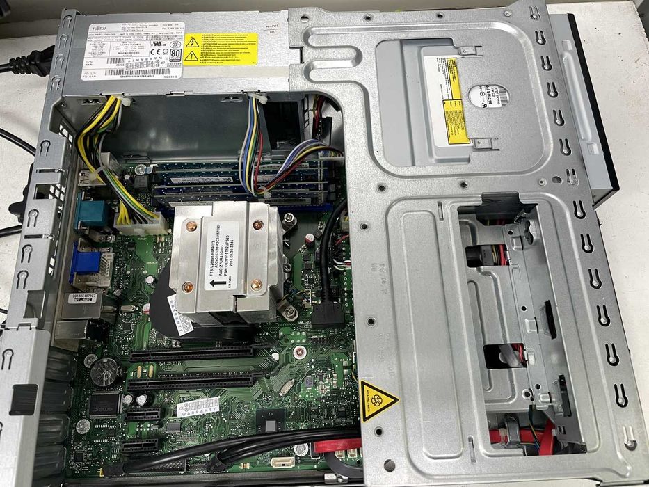 Компьютер Fujitsu Esprimo E920 процессор 4-ядерный Core i5-4590