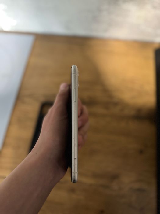 Iphone 11 64gb.Nie otwierany