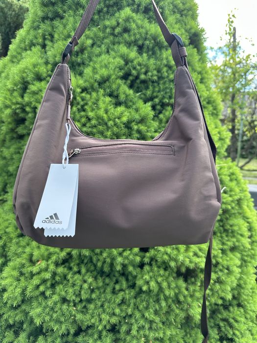 Сумка в стилі Adidas WOMEN SOFT LUX CROSSBODY BAG  коричнева жіноча шопер сумка адідас