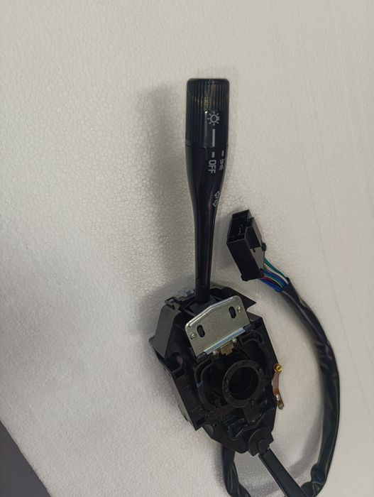 Manipulo Piscas e Luzes Mitsubishi L200
