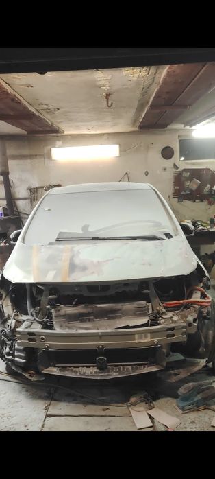 Послуги авто маляра,зварщика, поліровка, кузовні роботи малювання