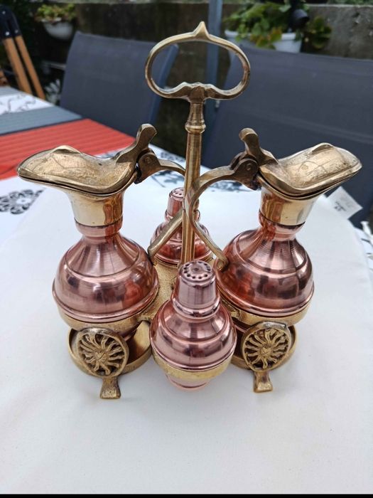 Galheteiro vintage lindíssimo em bronze e latão (ARTIGO ÚNICO)