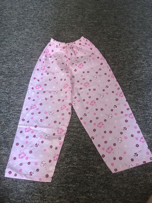 Продам пижамку на девочку