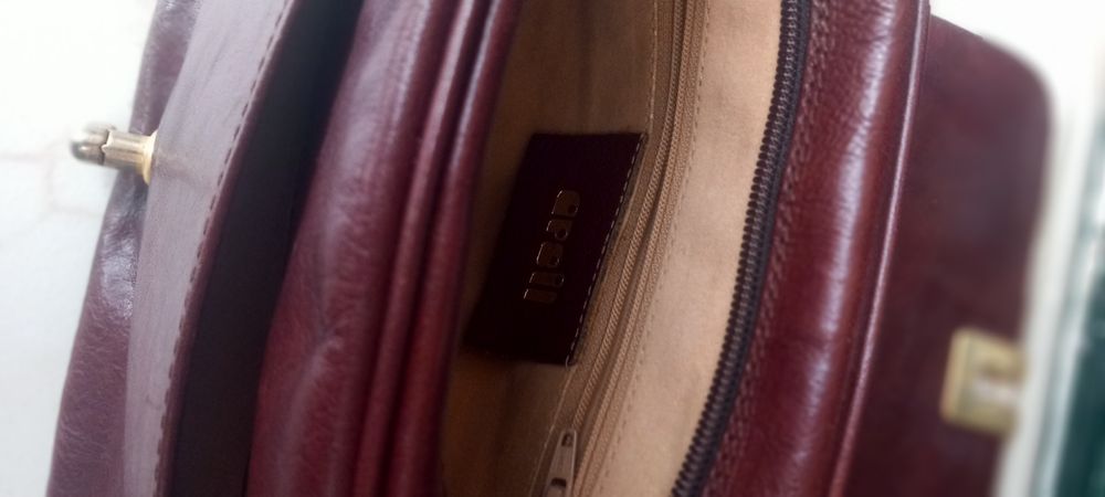 Mala de mão de senhora