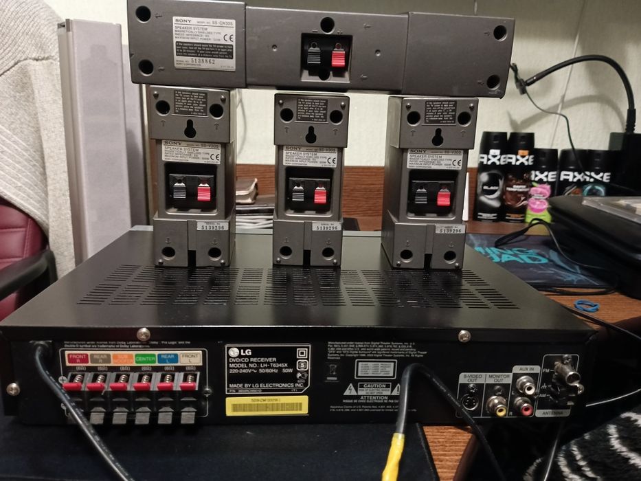 Продаю  DVD  програвач  домашній кінотеатр LG LH-T6346X комплект з кол