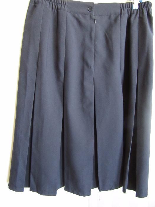 głęboki granat spódnica w kontrafałdy rozm.48 dług.78 cm - jak nowa