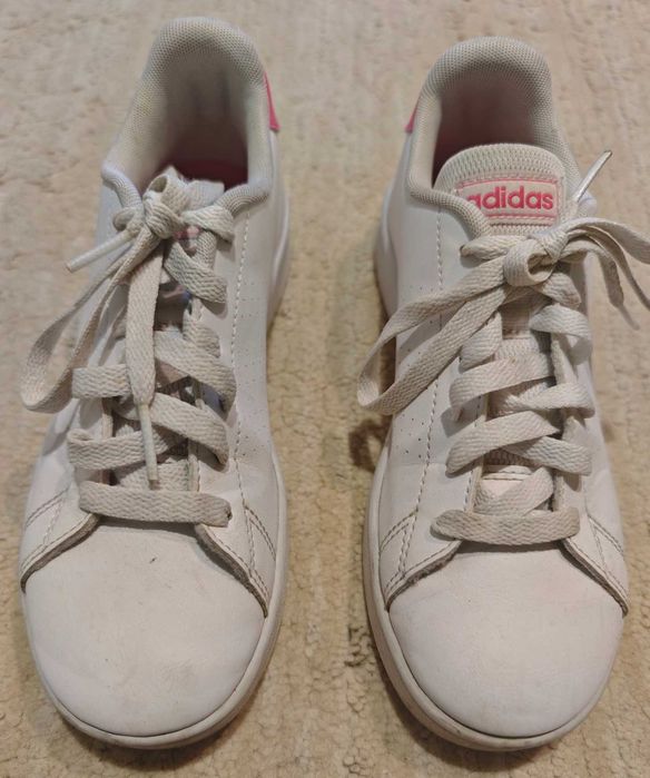 Кросівки adidas для дівчинки р 34-35