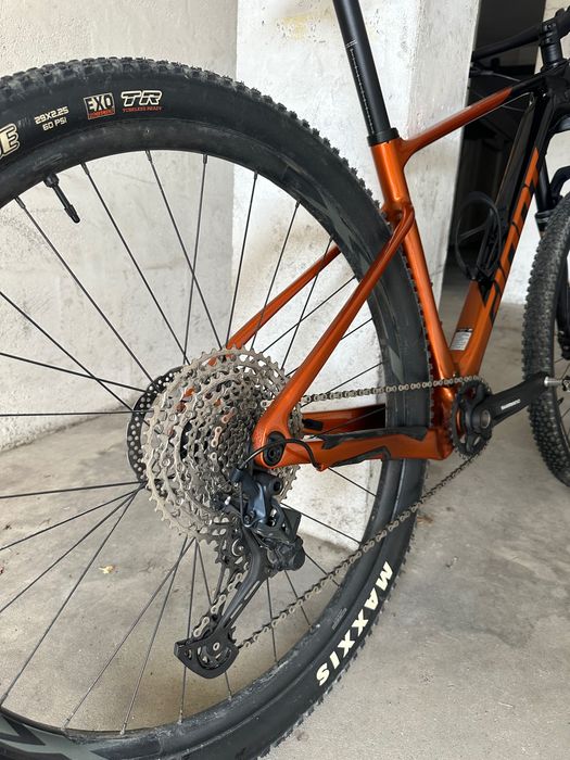 Bicicleta Btt Giant carbono