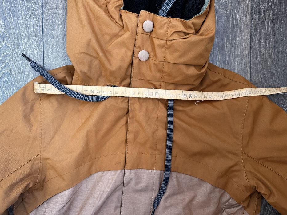 Жіноча куртка 686