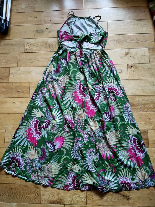 Sukienka maxi, sukienka z odkrytymi plecami rozmiar M/L