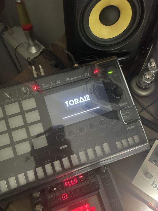 Pioneer TORAIZ SP-16 Dave Smith sampler
