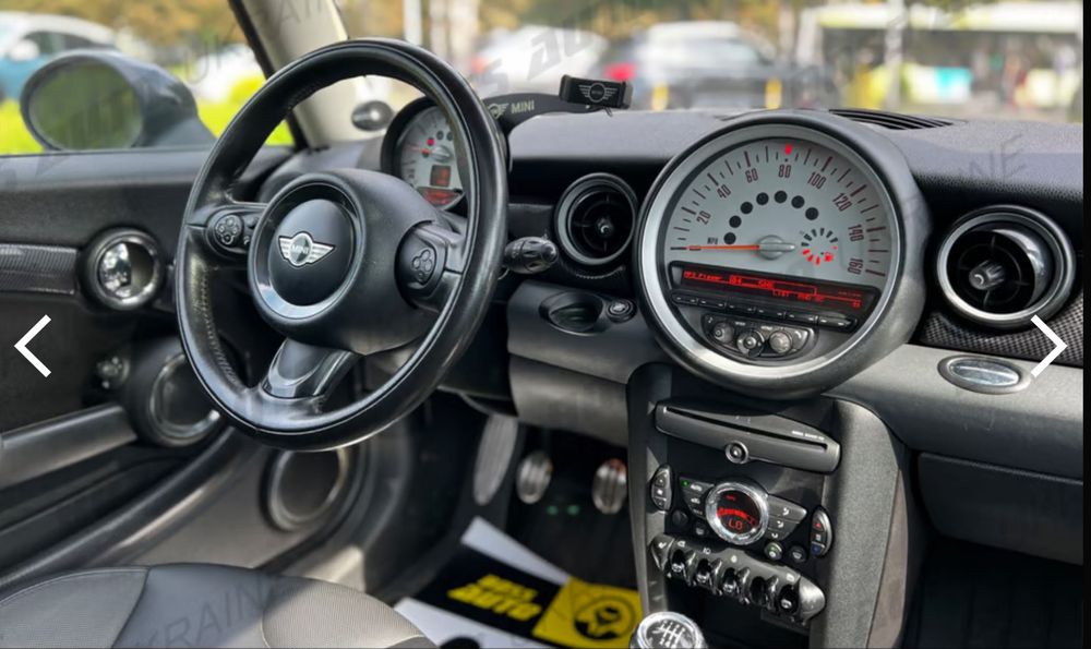 MINI Cooper Clubman S 2011