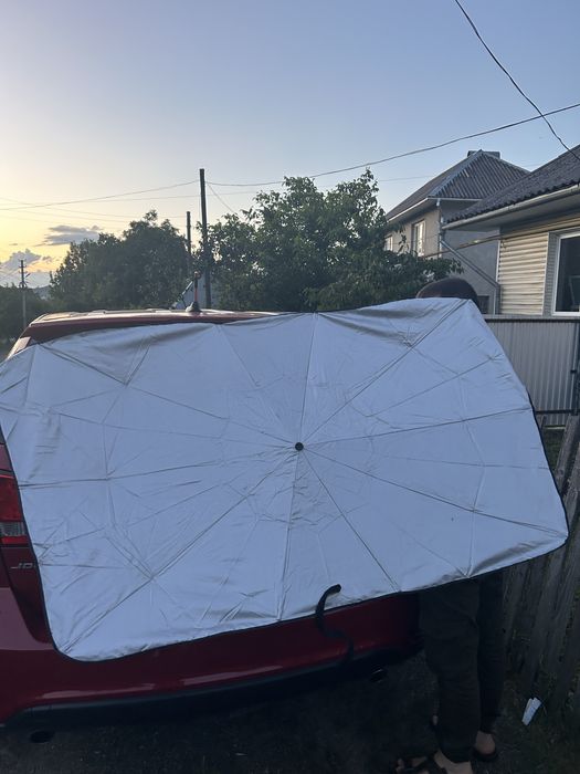 Автомобільний зонт захист від сонця на лобове скло