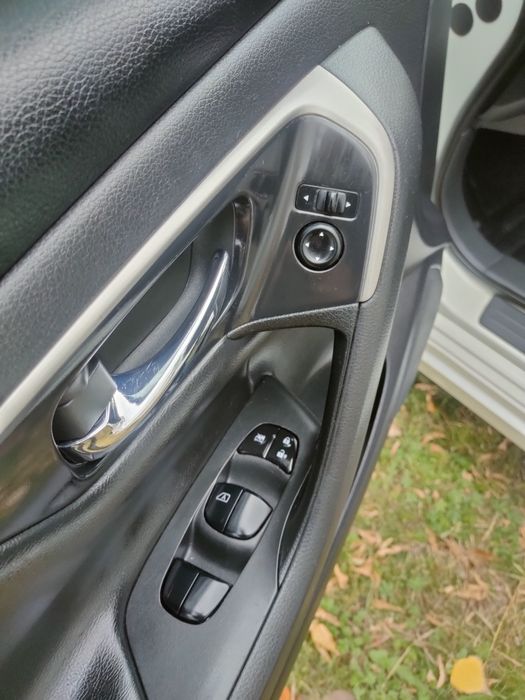 Продам Nissan ALTIMA 2016р.2.5 бензин