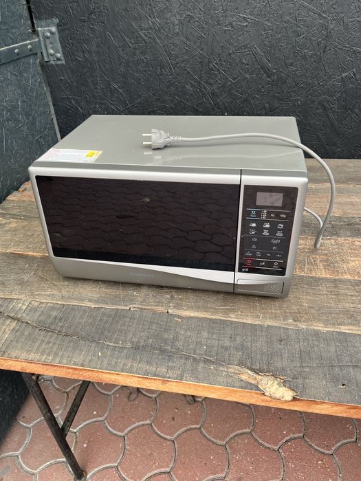 Mikrofalówka Samsung GE73K grill 1000W – sprawna, bardzo dobry stan