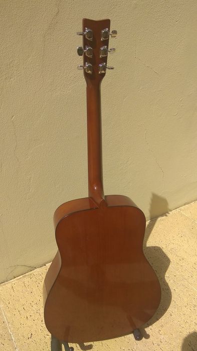 YAMAHA F310 TBS Violão aço