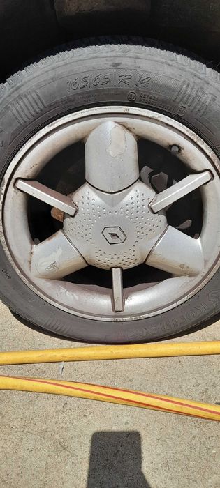 4 jantes com pneus