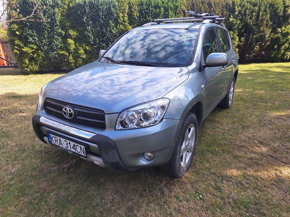 Toyota RAV-4 2.2 diesel 2007 rok